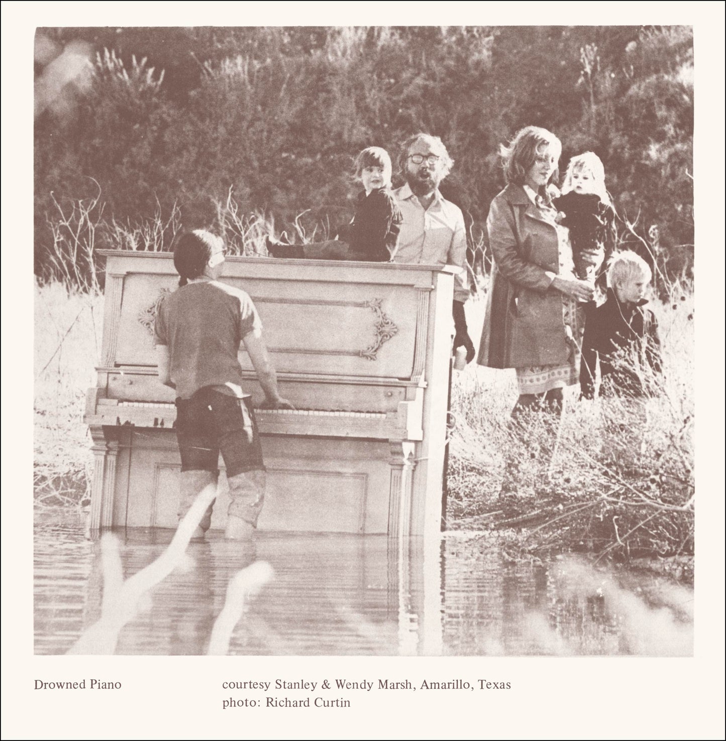 Womens work (facsimile) /Anglais