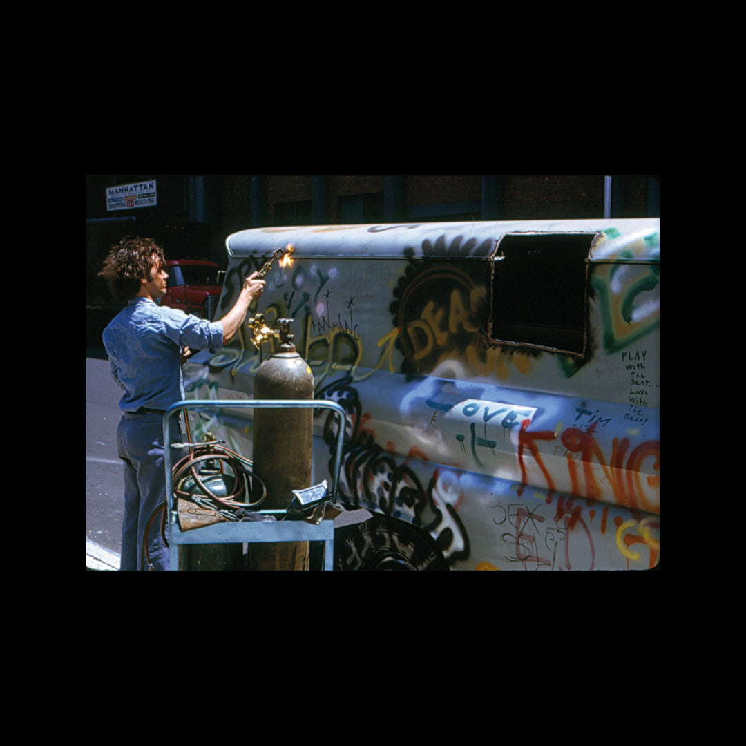 Au nom du nom ; Les surfaces sensibles du graffiti