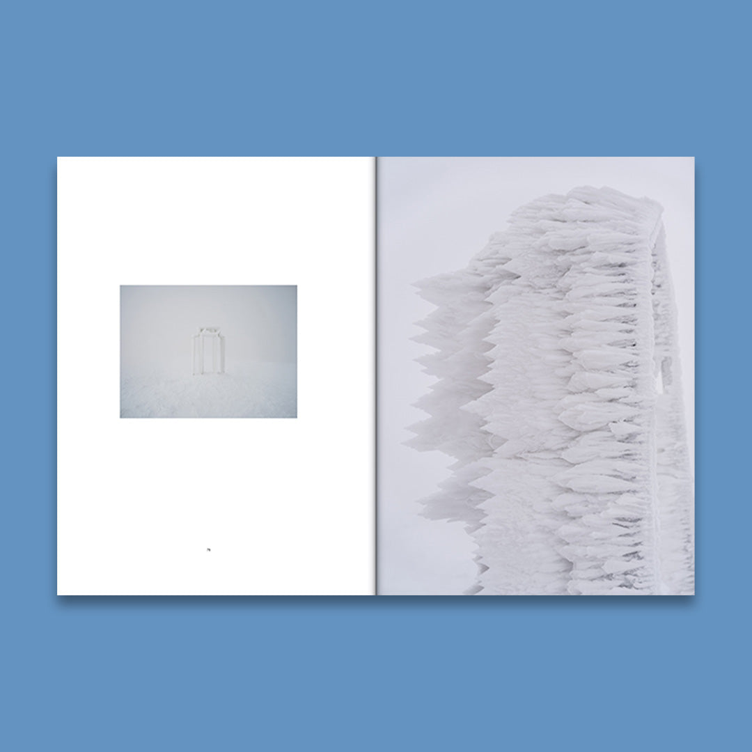 Crystalline thresholds - les portes de givre