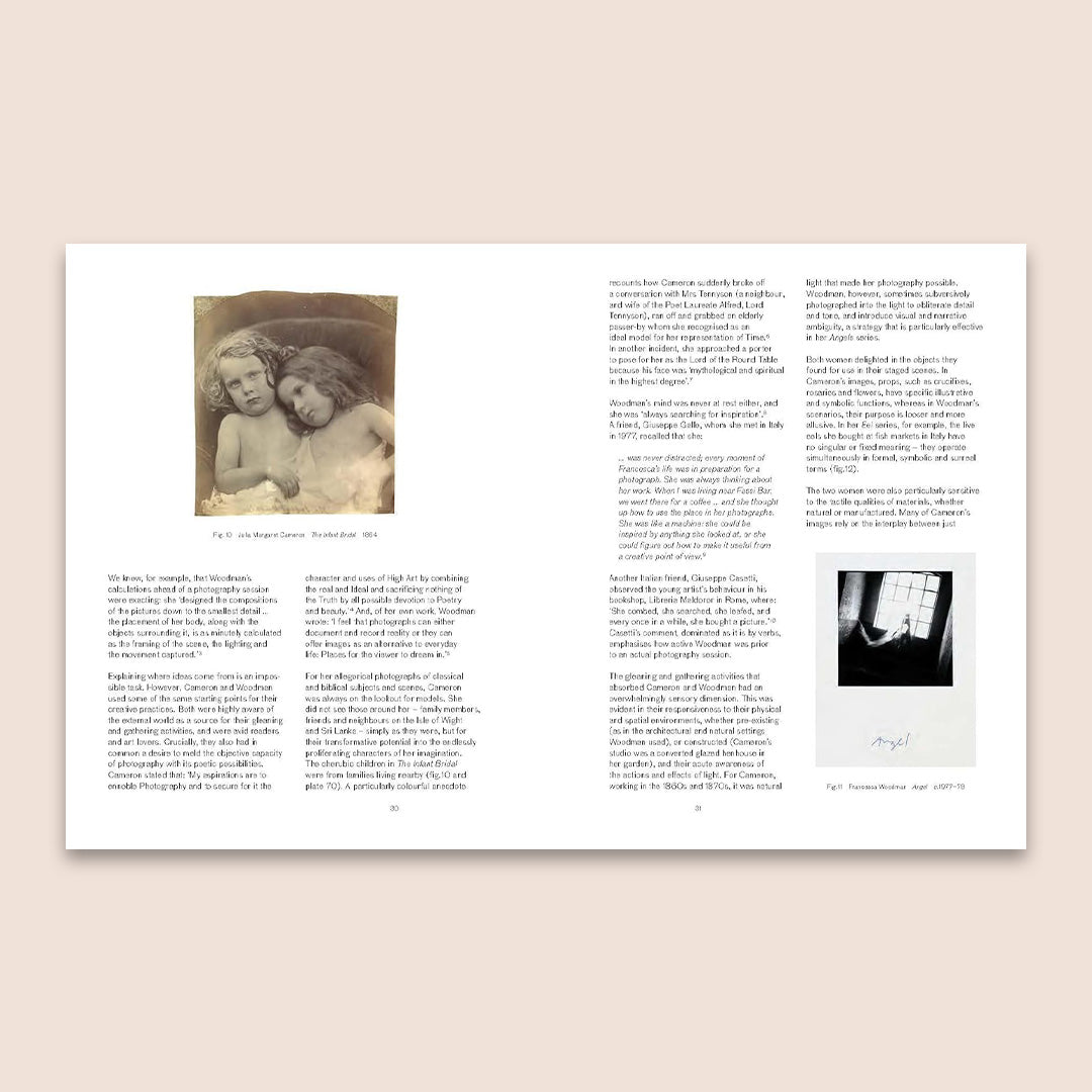 Francesca Woodman and Julia Margaret Cameron: Portraits to Dream In /anglais