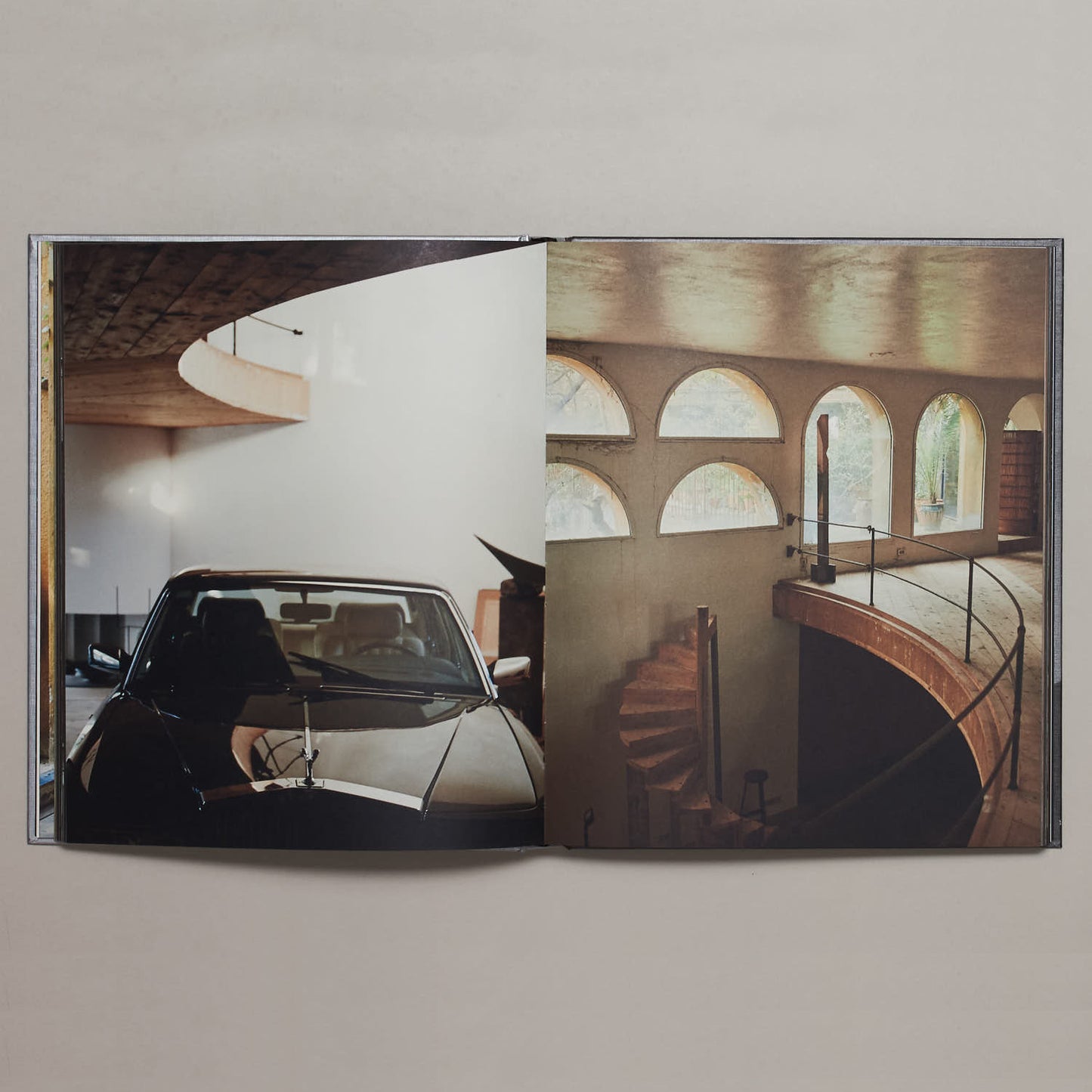 The house of xavier corberó : photography by daniel riera