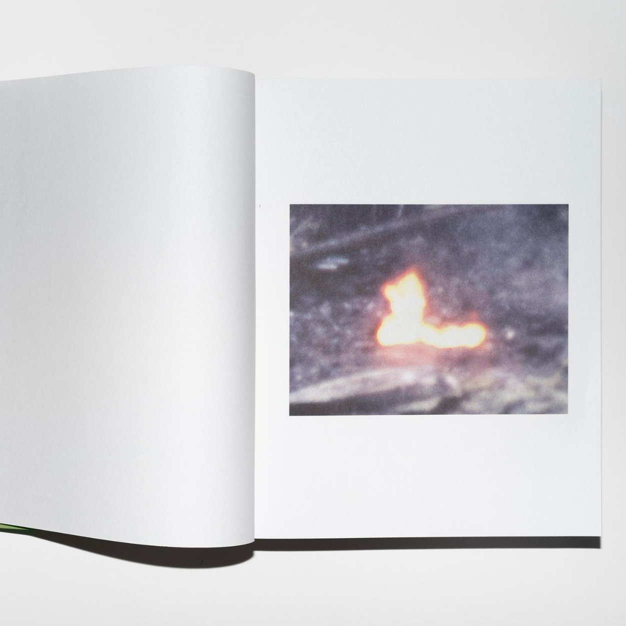 Aleix Pladeimunt: Sit, site, chair, cherry.