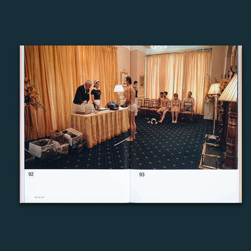 The Lobster Screenplay Book T08