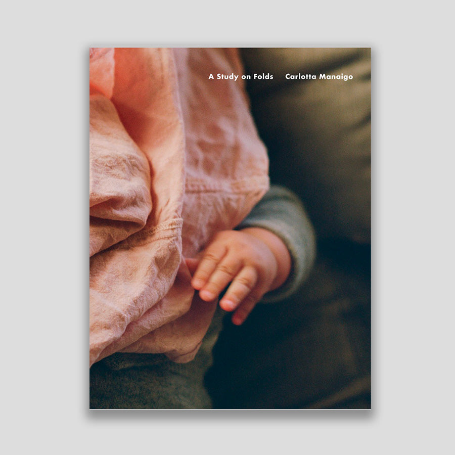Carlotta Manaigo A Study on Folds (Season Series #9 Spring) /anglais