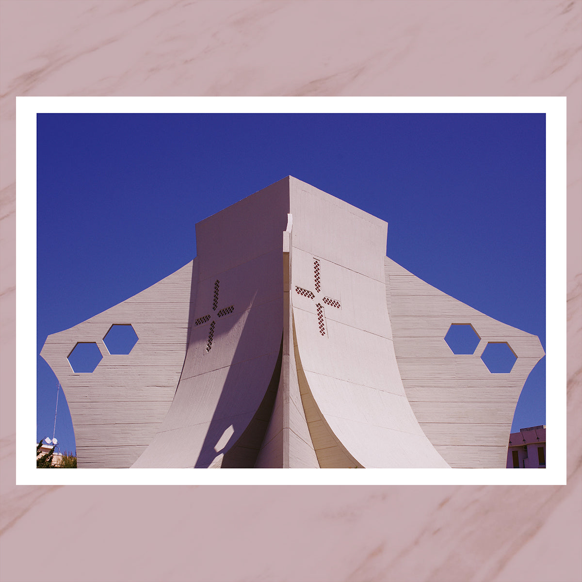 Fiat lux : modern sacred architecture in apulia
