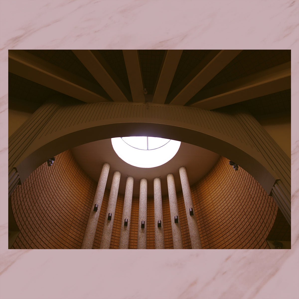 Fiat lux : modern sacred architecture in apulia