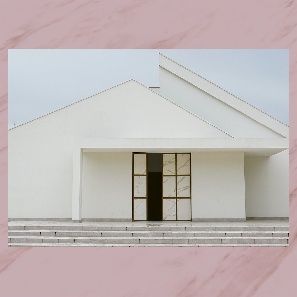 Fiat lux : modern sacred architecture in apulia