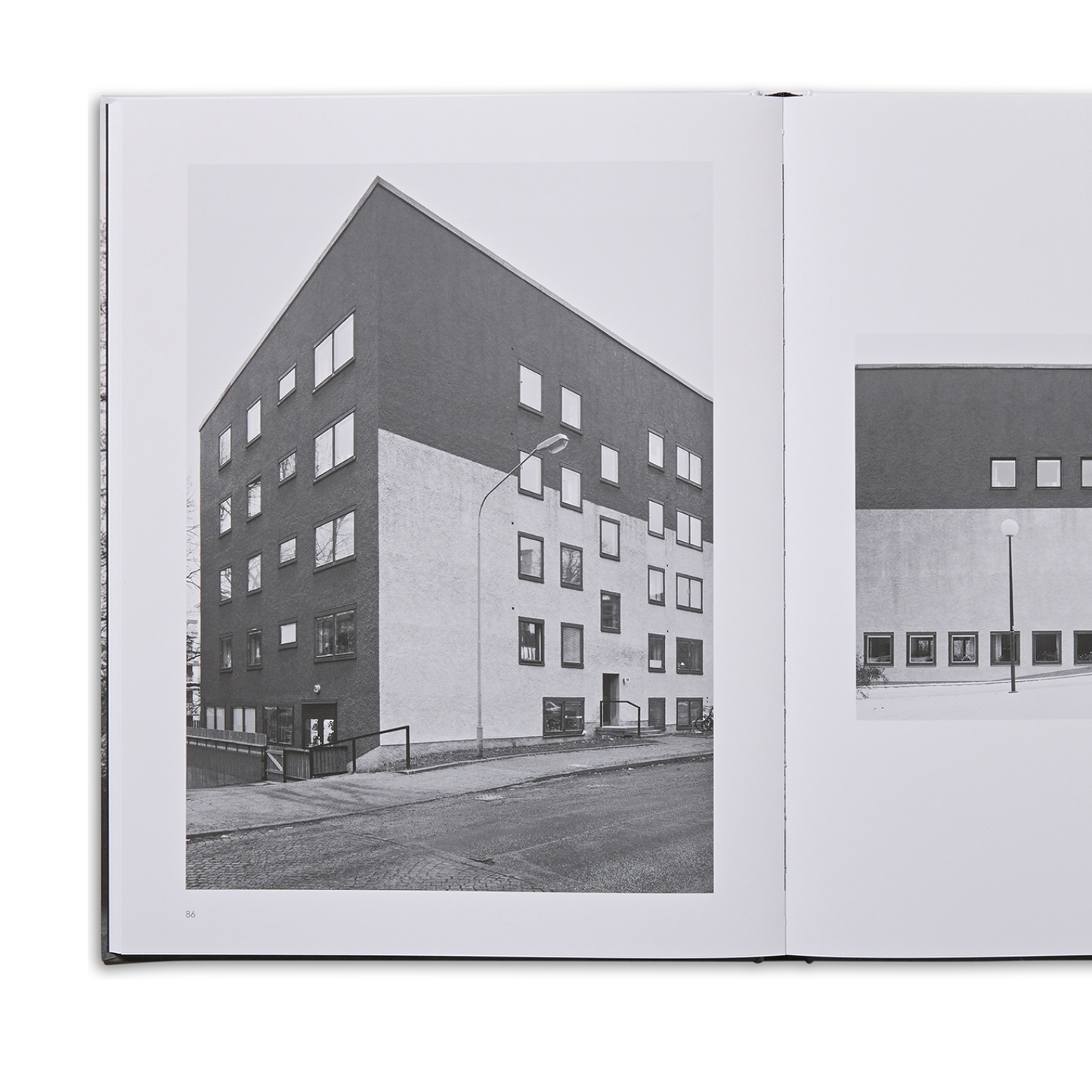 Architecture by Peter Celsing Photographed by  Hakansson