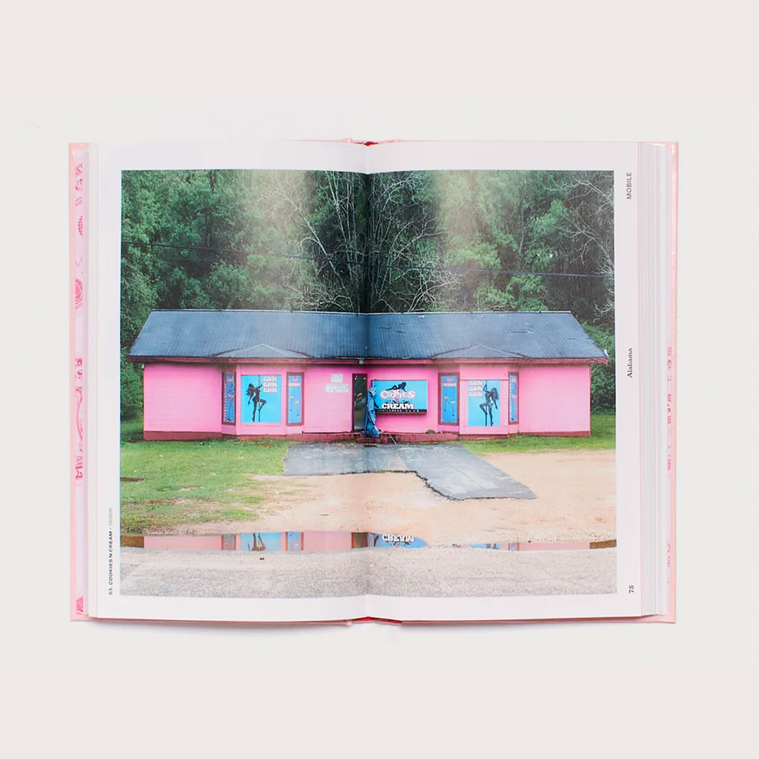 GENTLEMEN'S CLUB - A PHOTOGRAPHIC JOURNEY INTO AMERICAN STRIPCLUB FACADE