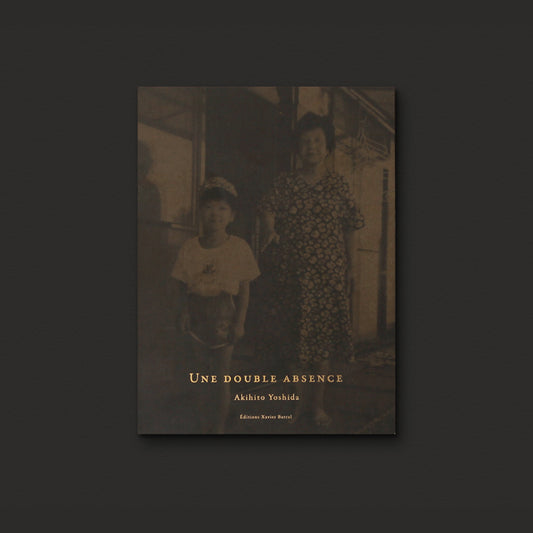 une double absence
