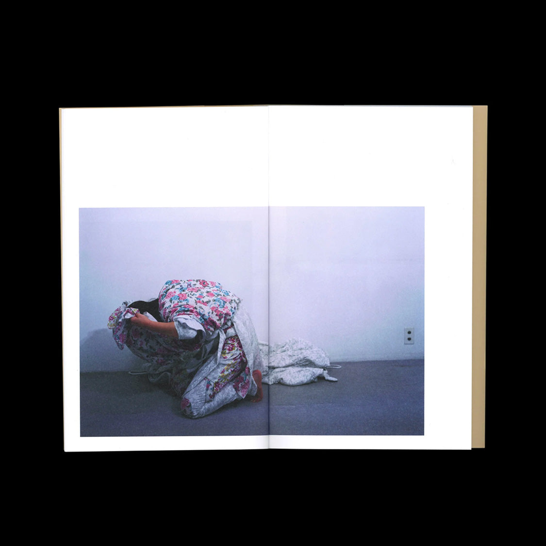 BTS – Behind the Scenes – librairie sans titre