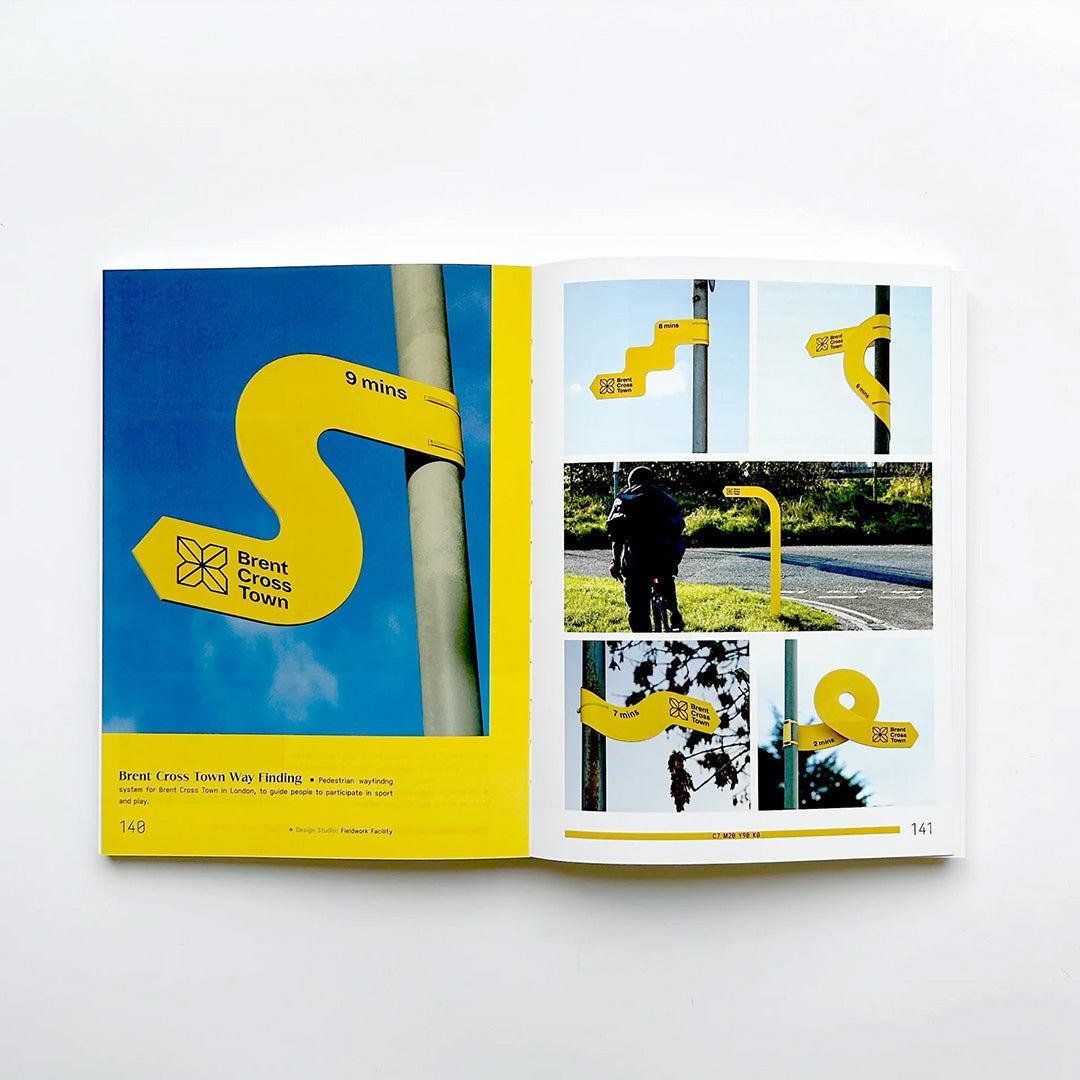 The Color Trio: Play with Red Yellow & Blue /anglais