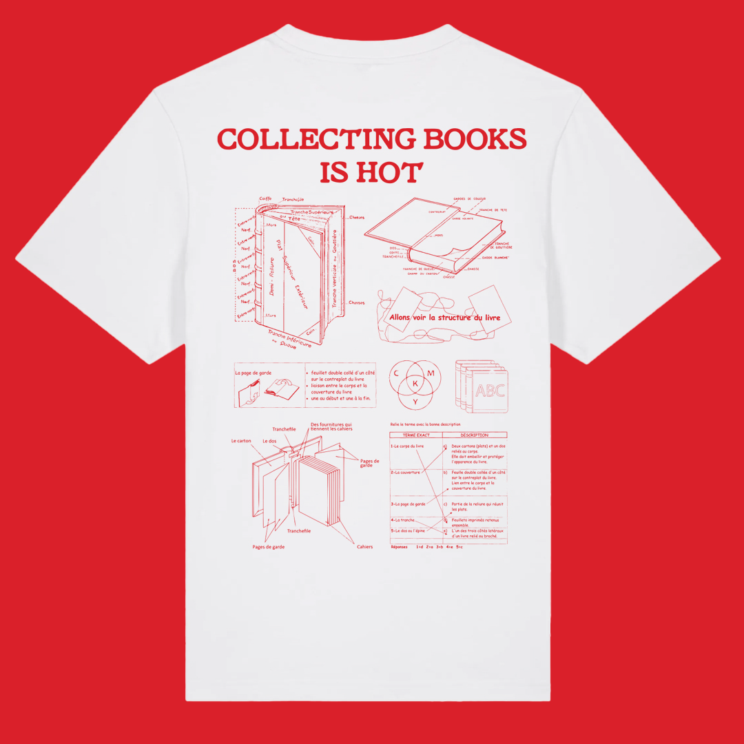 Tshirt collecting book is hot (blanc, rouge)