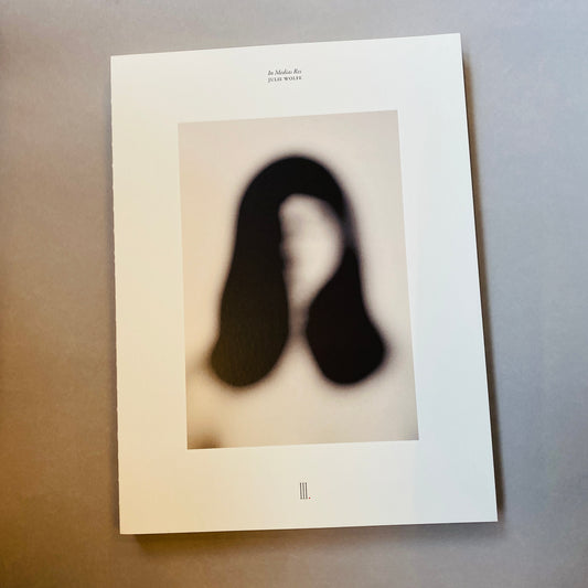 Apophenia III : In Medias Res