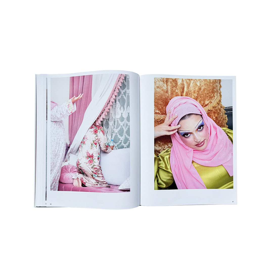 WOMEN النساء