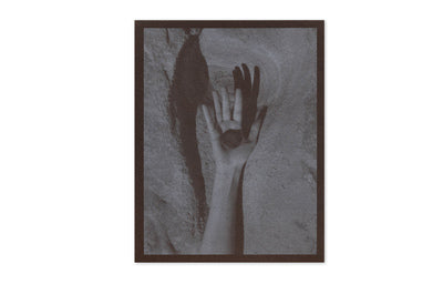 Les yeux fermés